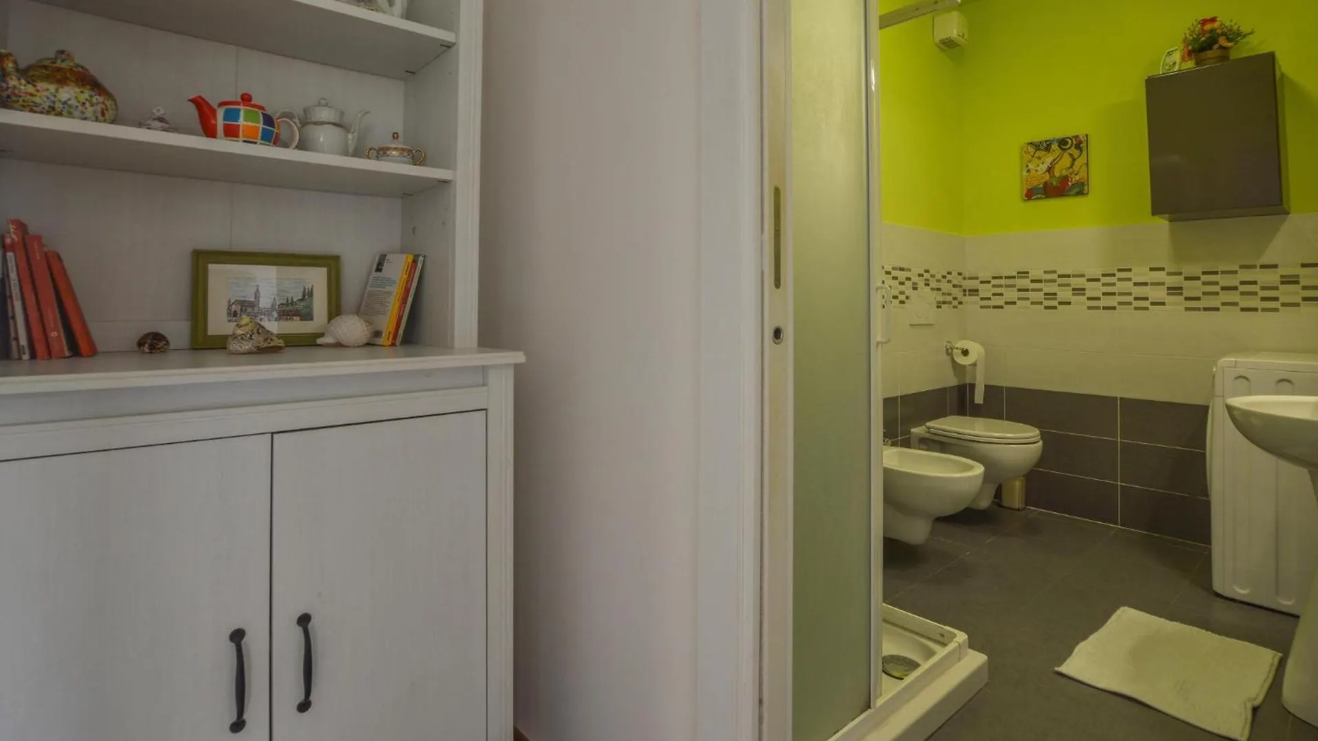 Nice Home In Carasco With Kitchen Holiday home